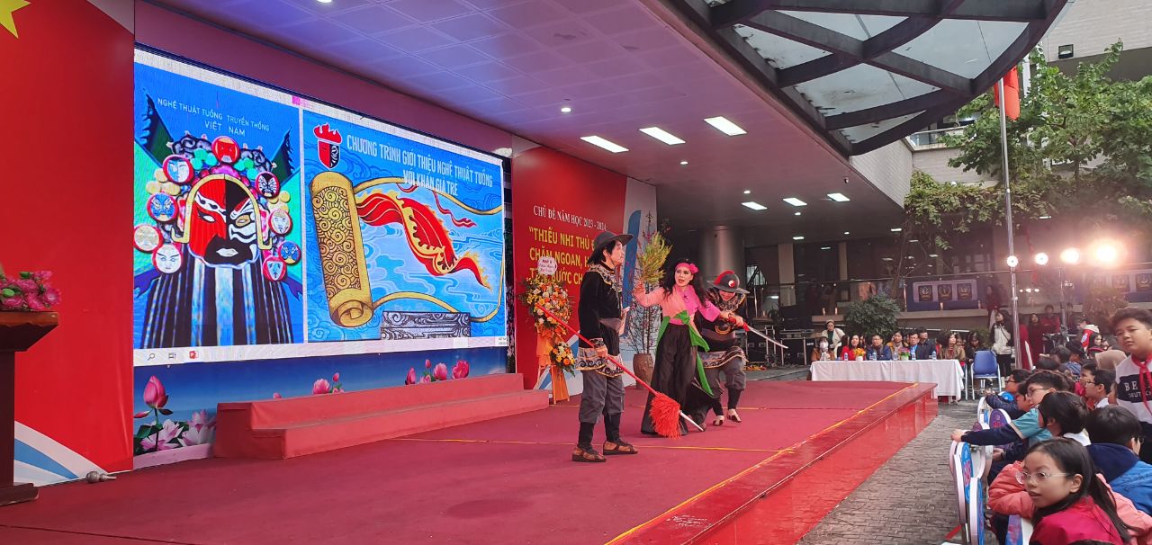Xã hội - Trường trung học cơ sở Mai Dịch tưng bừng tổ chức hội trại xuân (Hình 2).