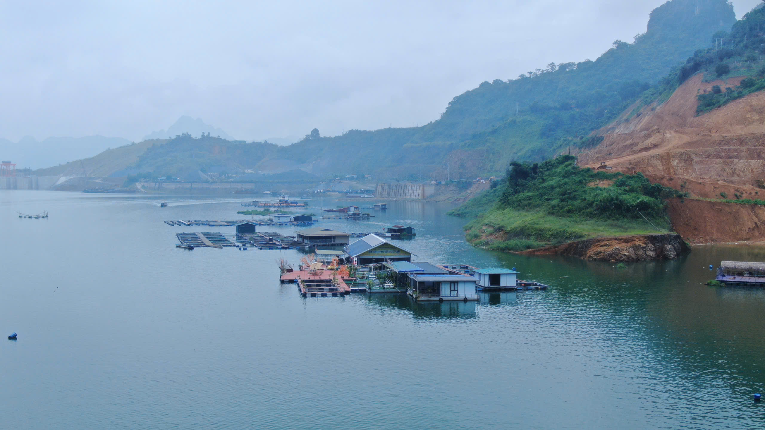 Z6816905690494 001981b791aea14f689d45344268138a