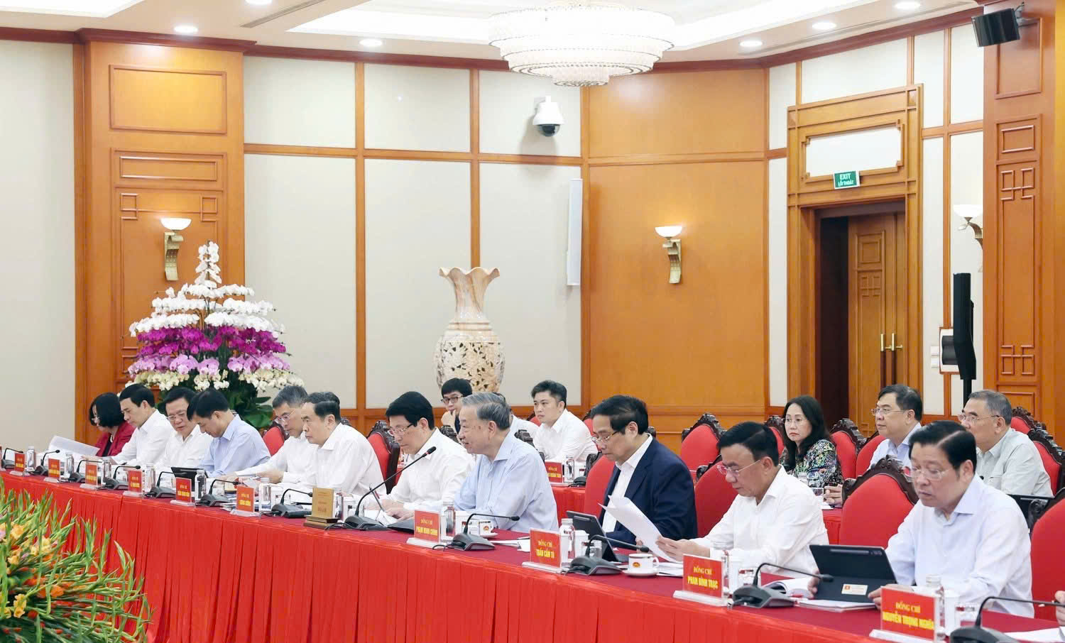 Z6990984766205 5eafb9150f8f5abbd71da70558fa9e8c