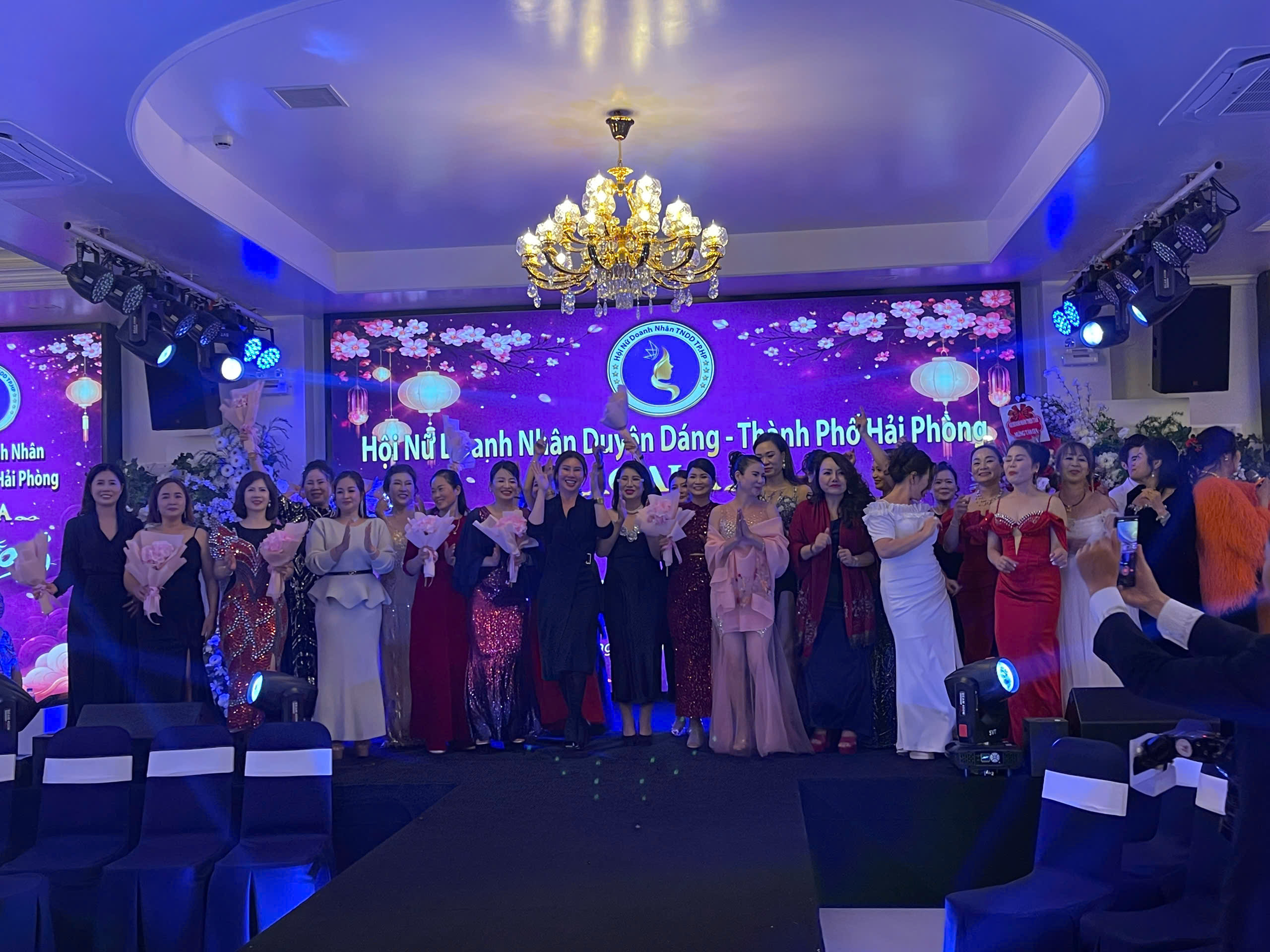 Z7447314719719 5d69a258744fb163131fad5b0e0b5093